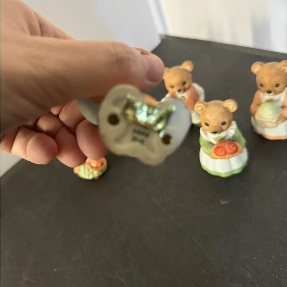Vintage Homco Figurines Bears Set of 6